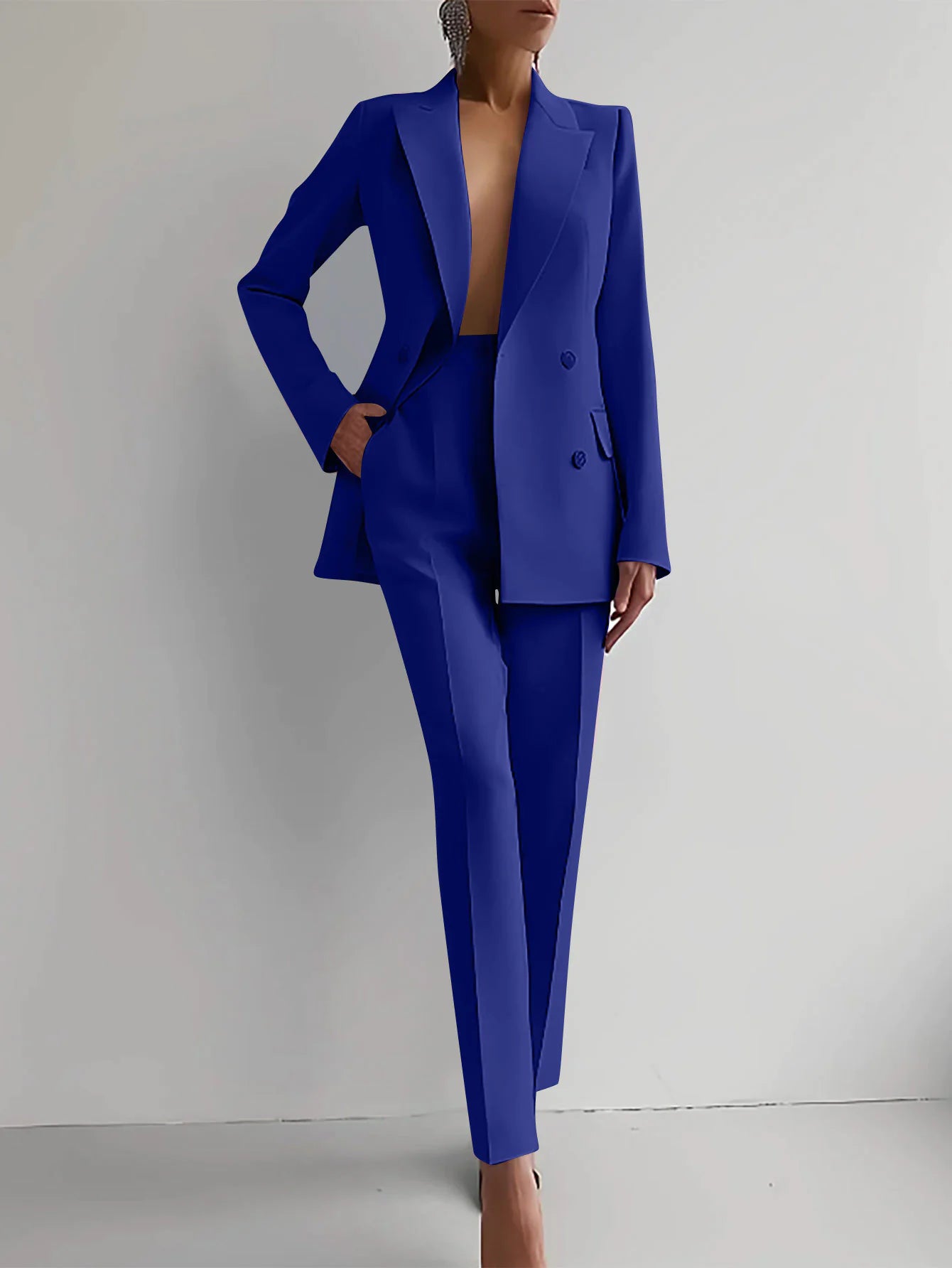 Fashionable Women's Suit...... - StyleByMistique